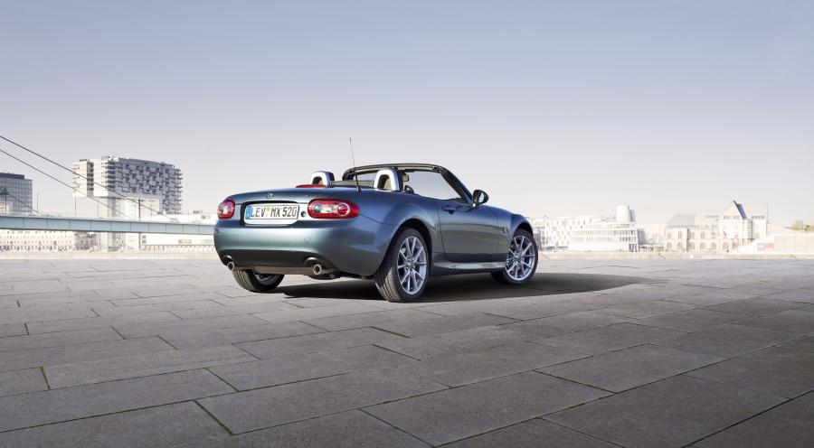  Mazda MX-5 2012 года  (фото 52 из 60)